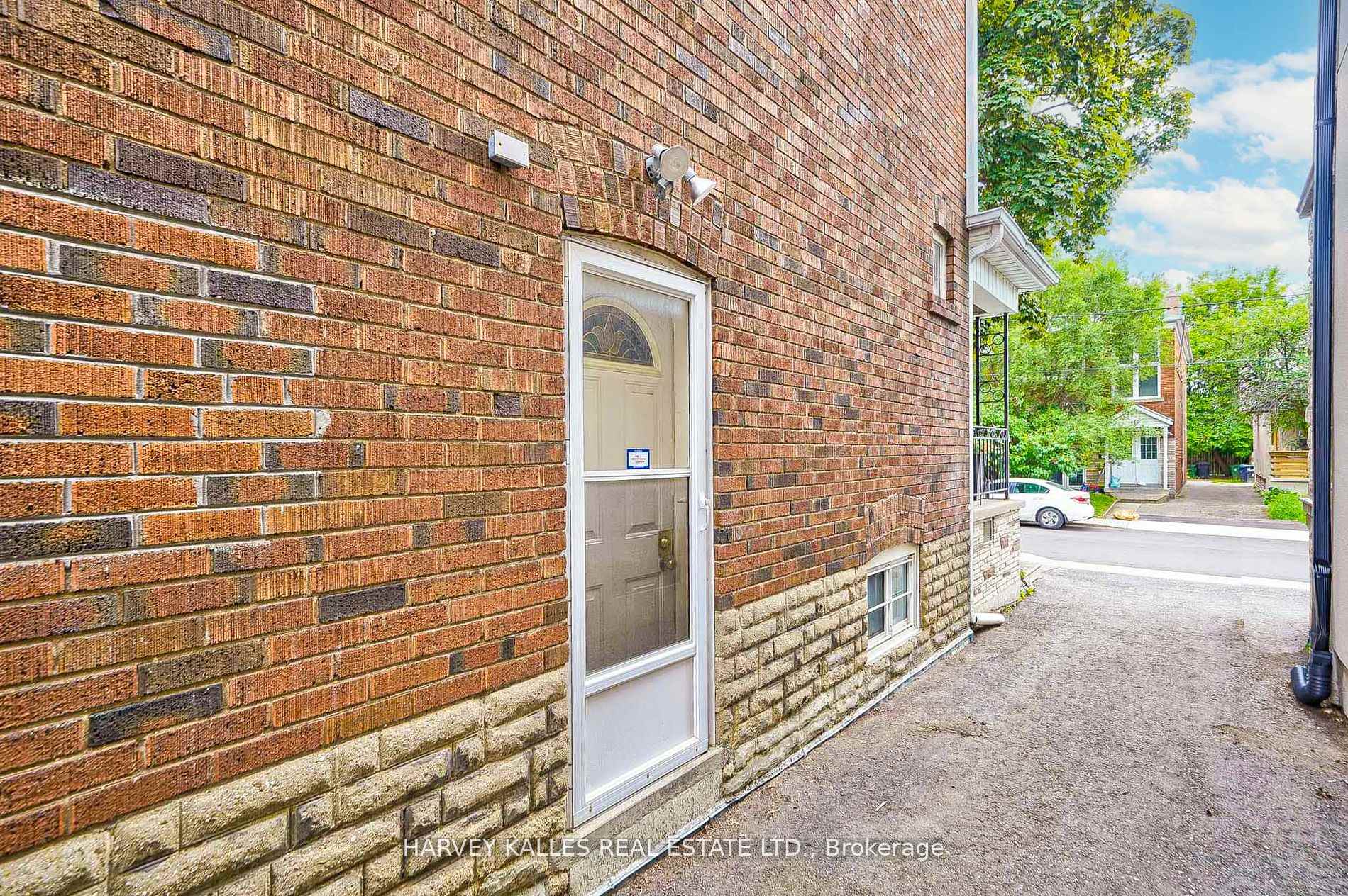 Photo 38 of 106 Gloucester Grove, Toronto, Oakwood Village — HOMEH