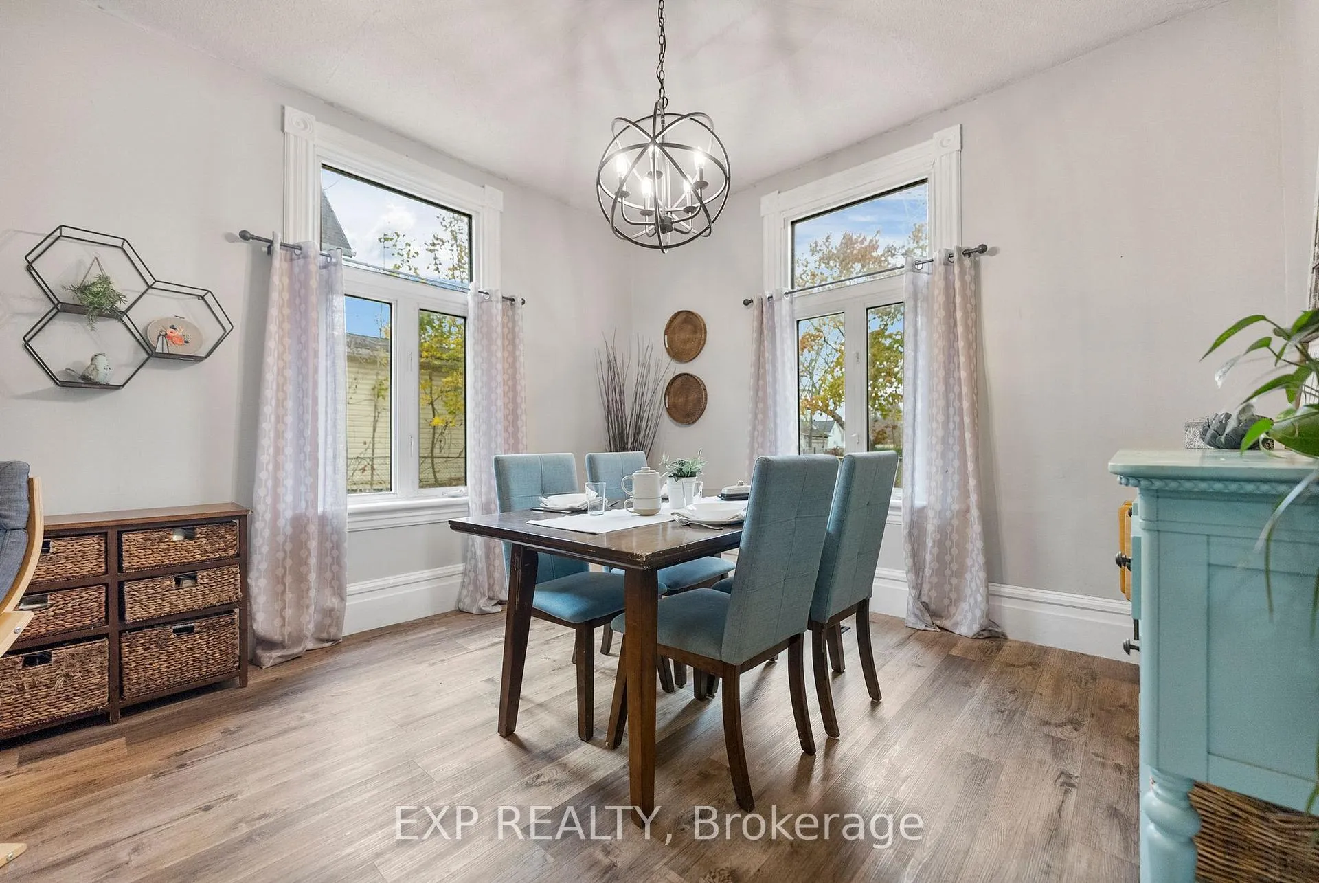 Photo 9 of 70 Munroe Avenue E, Renfrew — HOMEH