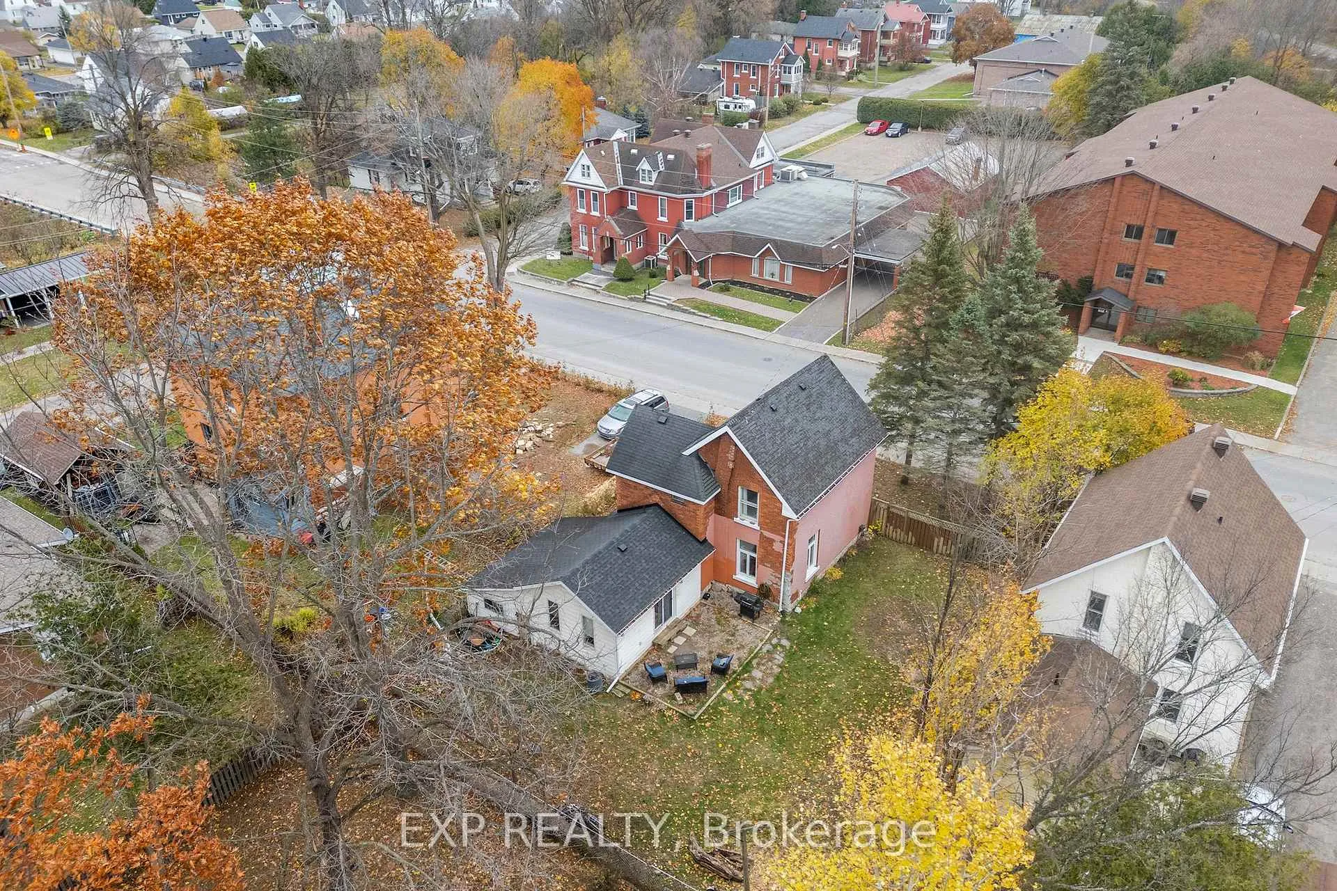 Photo 27 of 70 Munroe Avenue E, Renfrew — HOMEH