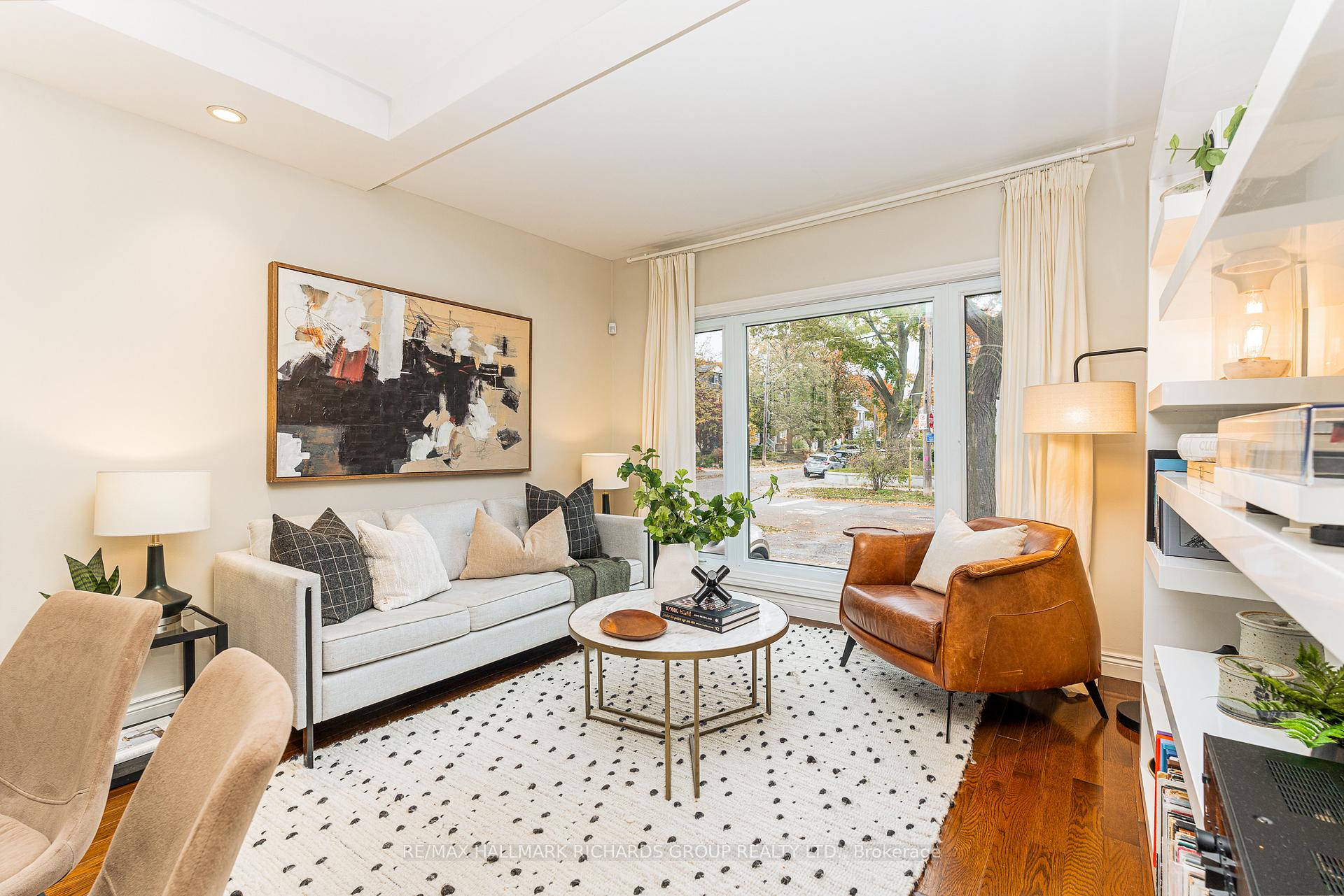 Photo 5 of 48 Lockwood Road, Toronto, The Beaches — HOMEH