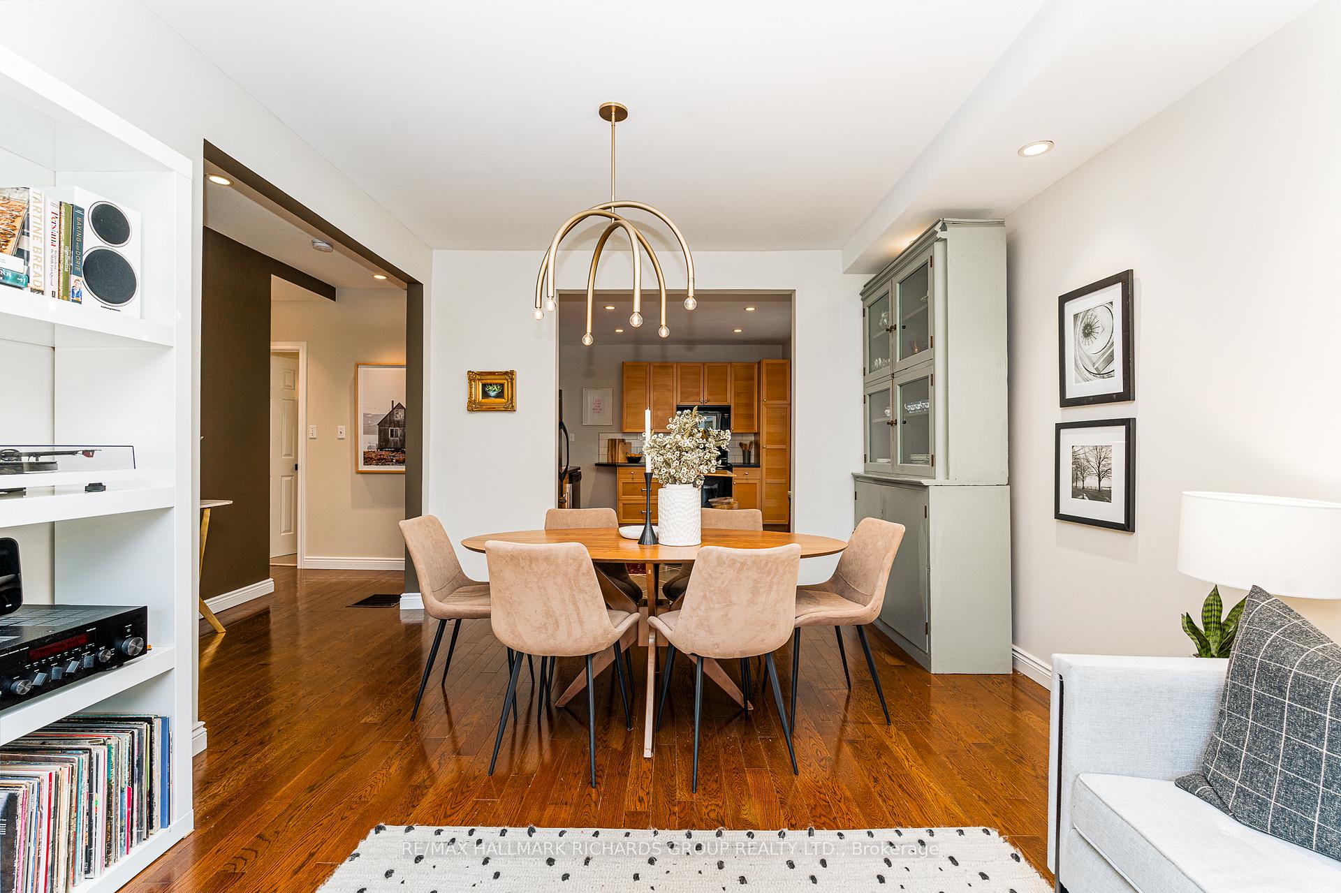 Photo 8 of 48 Lockwood Road, Toronto, The Beaches — HOMEH