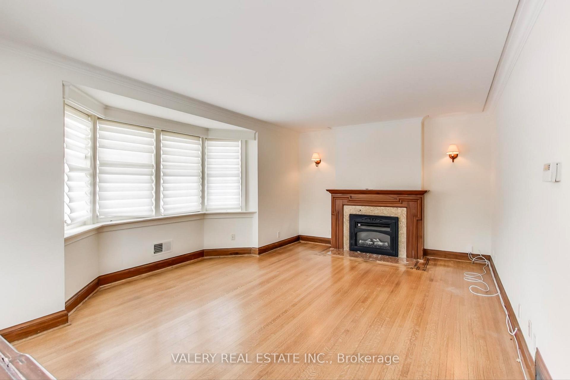Photo 6 of 117 Whitmore Avenue, Toronto, Forest Hill North — HOMEH