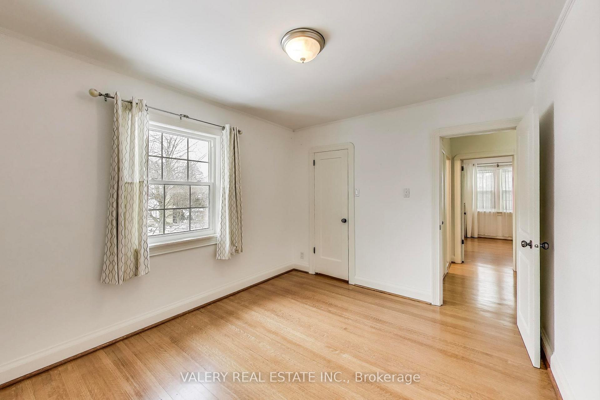 Photo 23 of 117 Whitmore Avenue, Toronto, Forest Hill North — HOMEH
