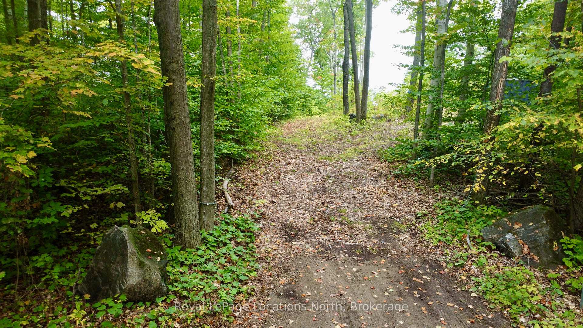Photo 12 of 340 North Shore Drive, Tiny, Lafontaine — HOMEH