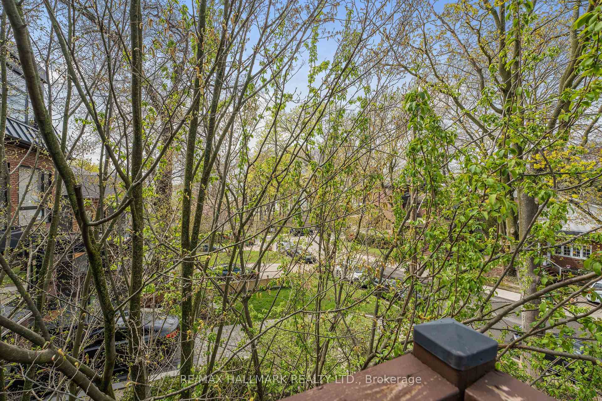 Photo 4 of Unit 2, 47 Willow Avenue, Toronto, The Beaches — HOMEH