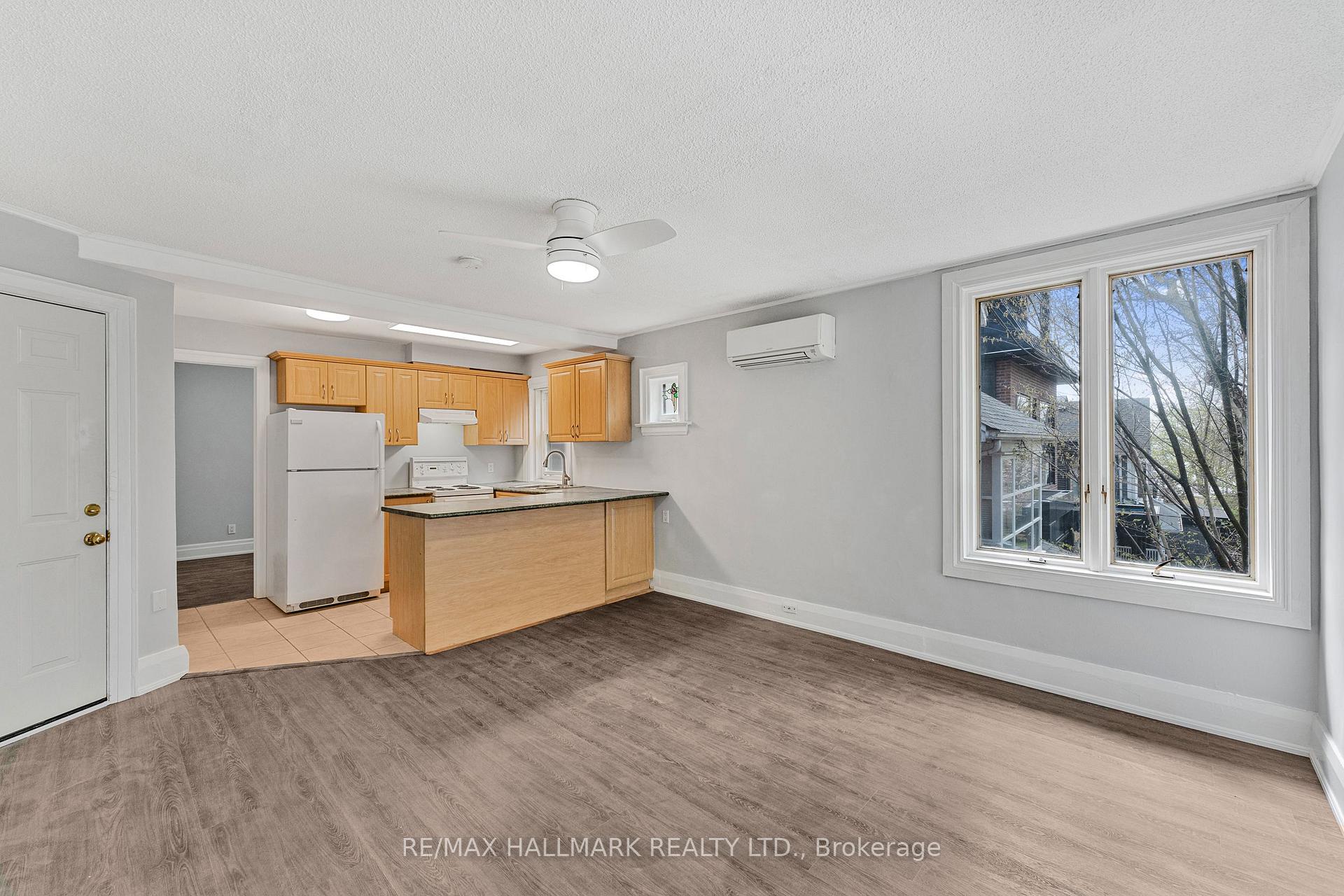 Photo 10 of Unit 2, 47 Willow Avenue, Toronto, The Beaches — HOMEH