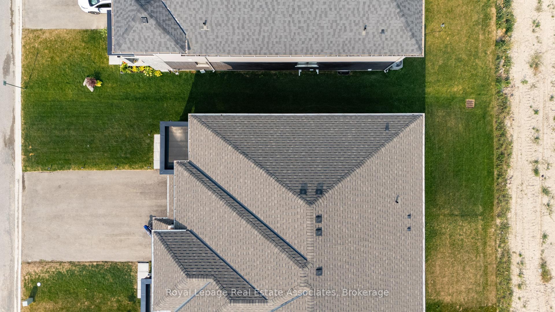 Photo 2 of 80 Selection Heights, Thorold, Rolling Meadows — HOMEH