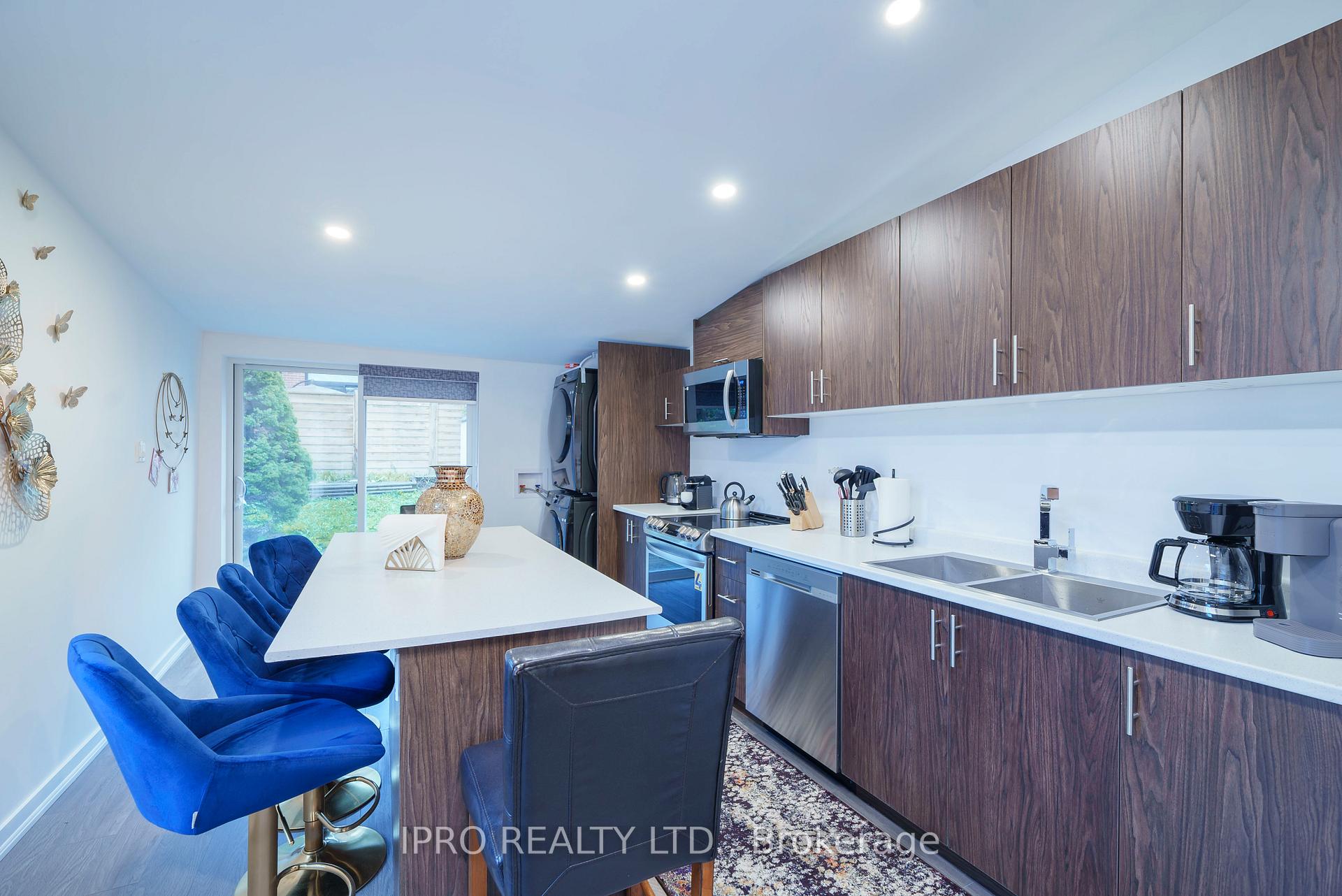 Photo 10 of 2 Fee Place, Toronto, Regent Park — HOMEH