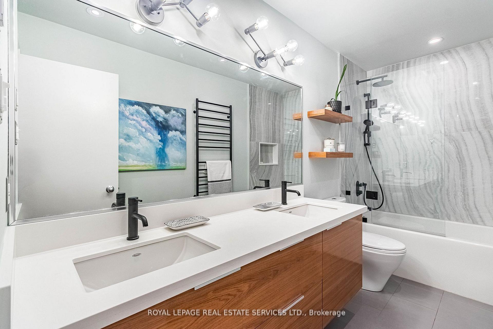 Photo 21 of 115 Tecumseth Street, Toronto, Niagara — HOMEH