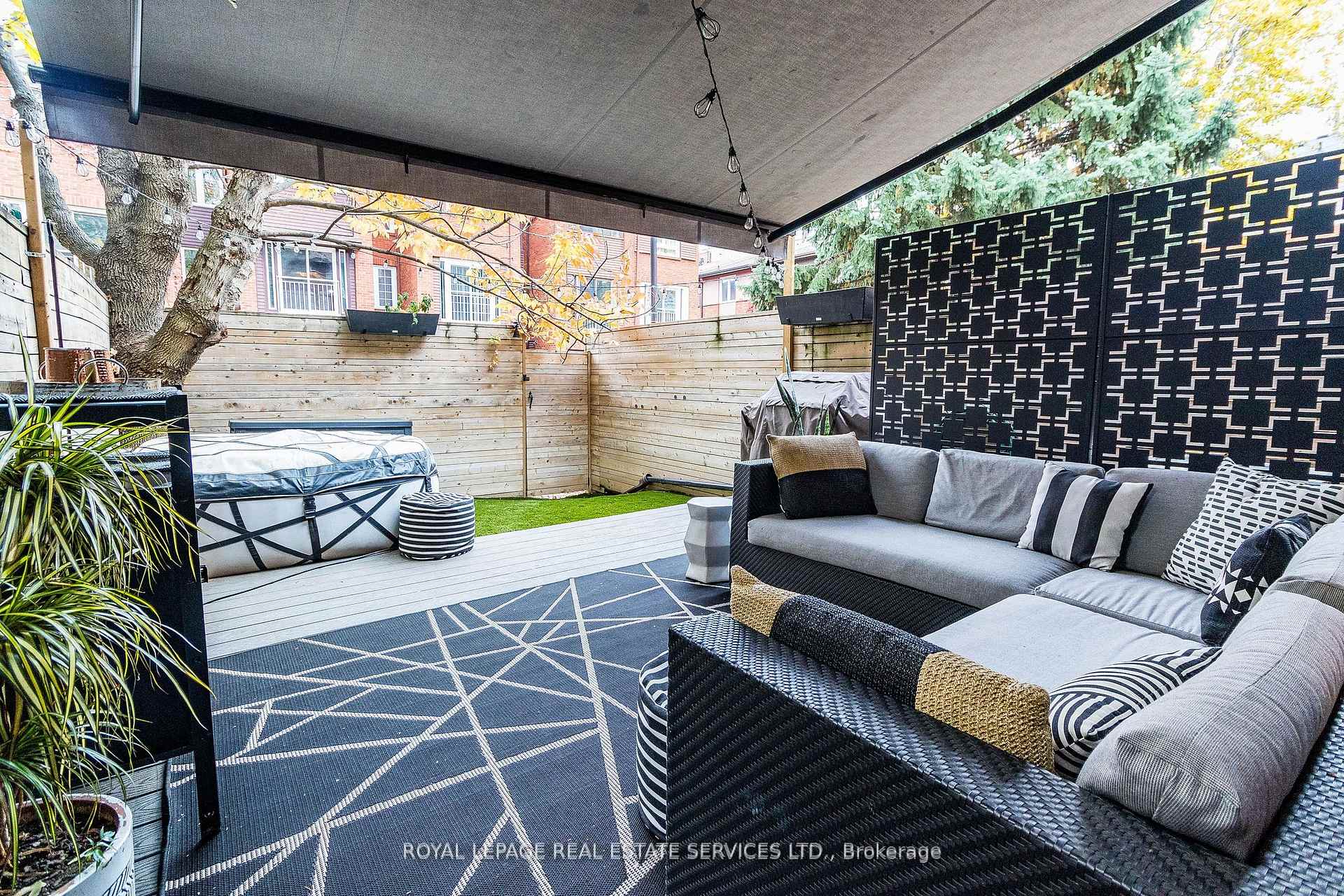 Photo 35 of 115 Tecumseth Street, Toronto, Niagara — HOMEH