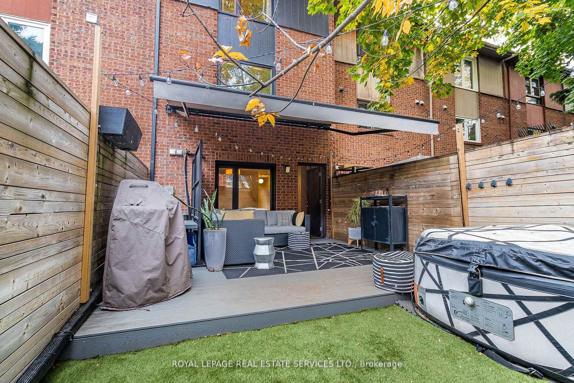 Photo 37 of 115 Tecumseth Street, Toronto, Niagara — HOMEH