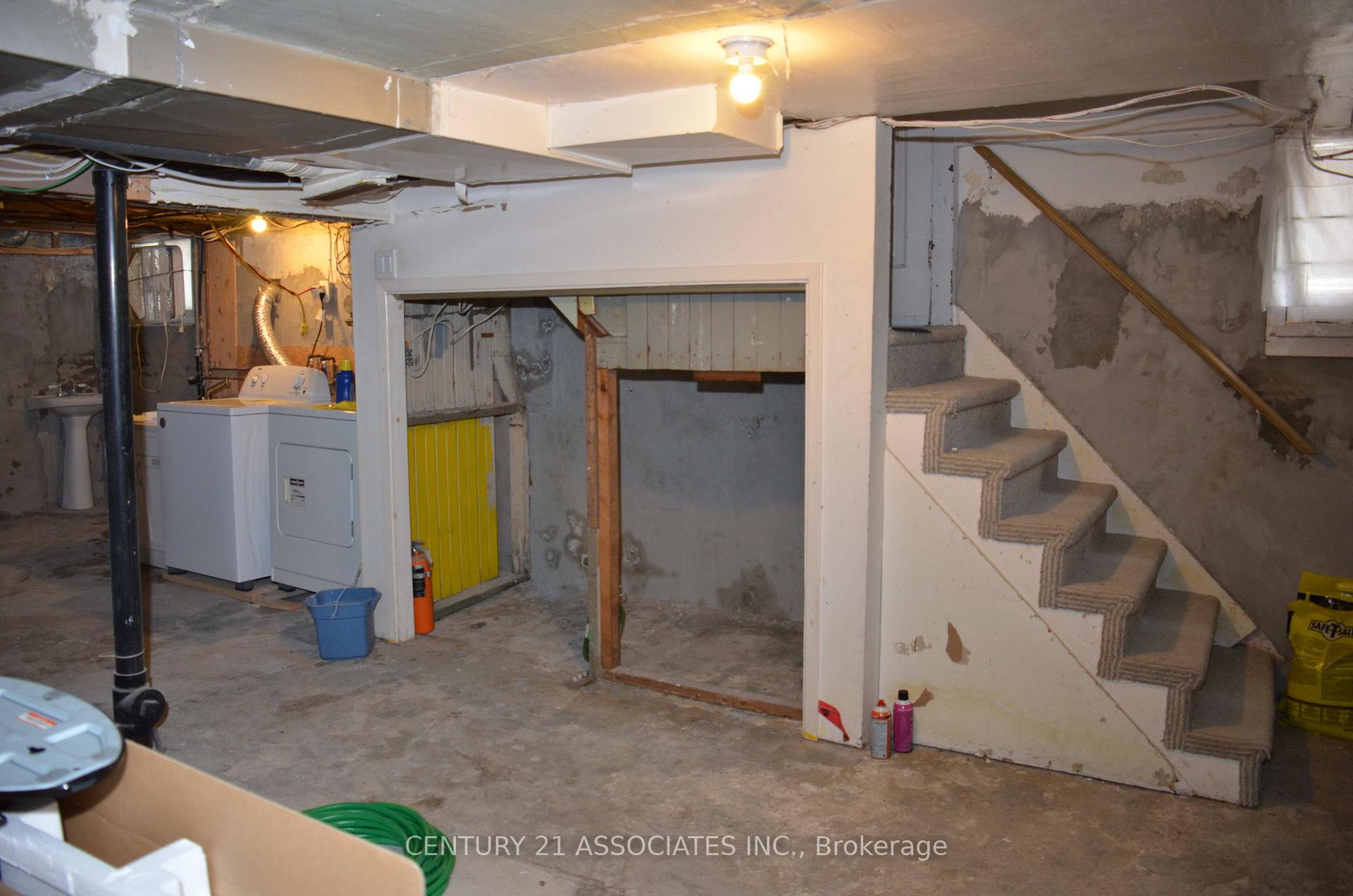 Photo 23 of 78 Castlefield Avenue, Toronto, Yonge-Eglinton — HOMEH