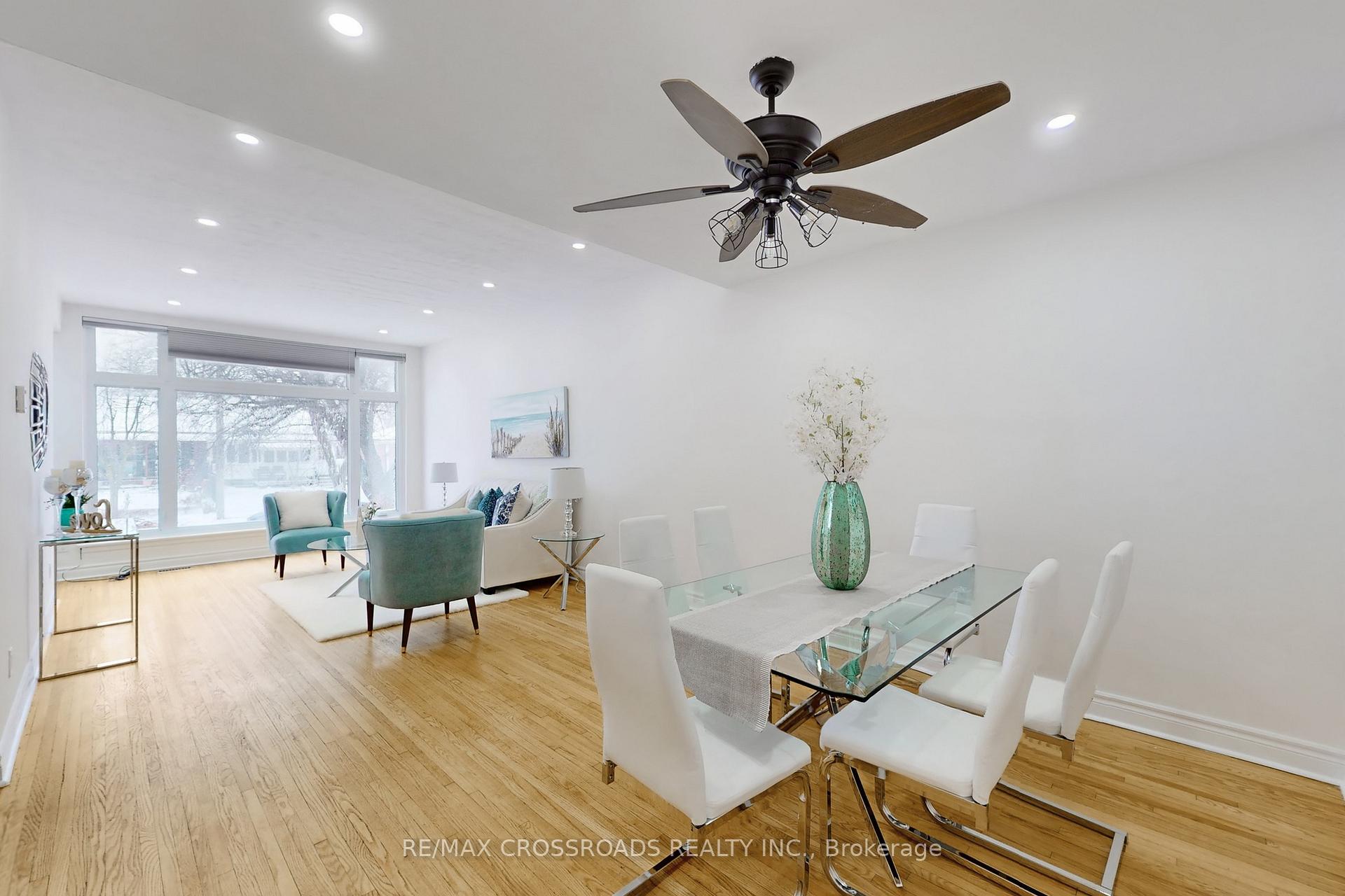Photo 9 of 28 Chesapeake Avenue, Scarborough, Clairlea-Birchmount — HOMEH
