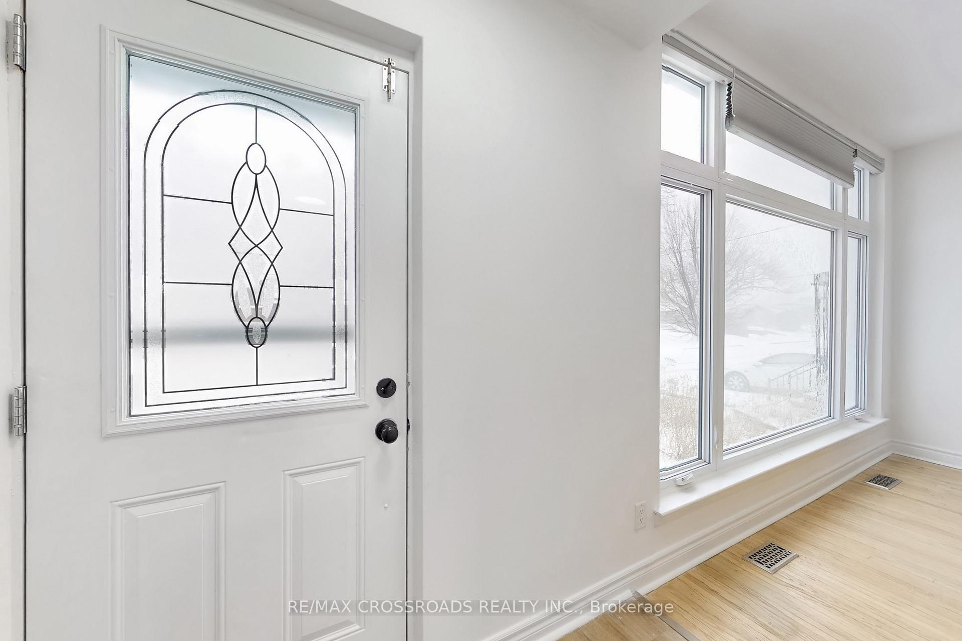 Photo 29 of 28 Chesapeake Avenue, Scarborough, Clairlea-Birchmount — HOMEH