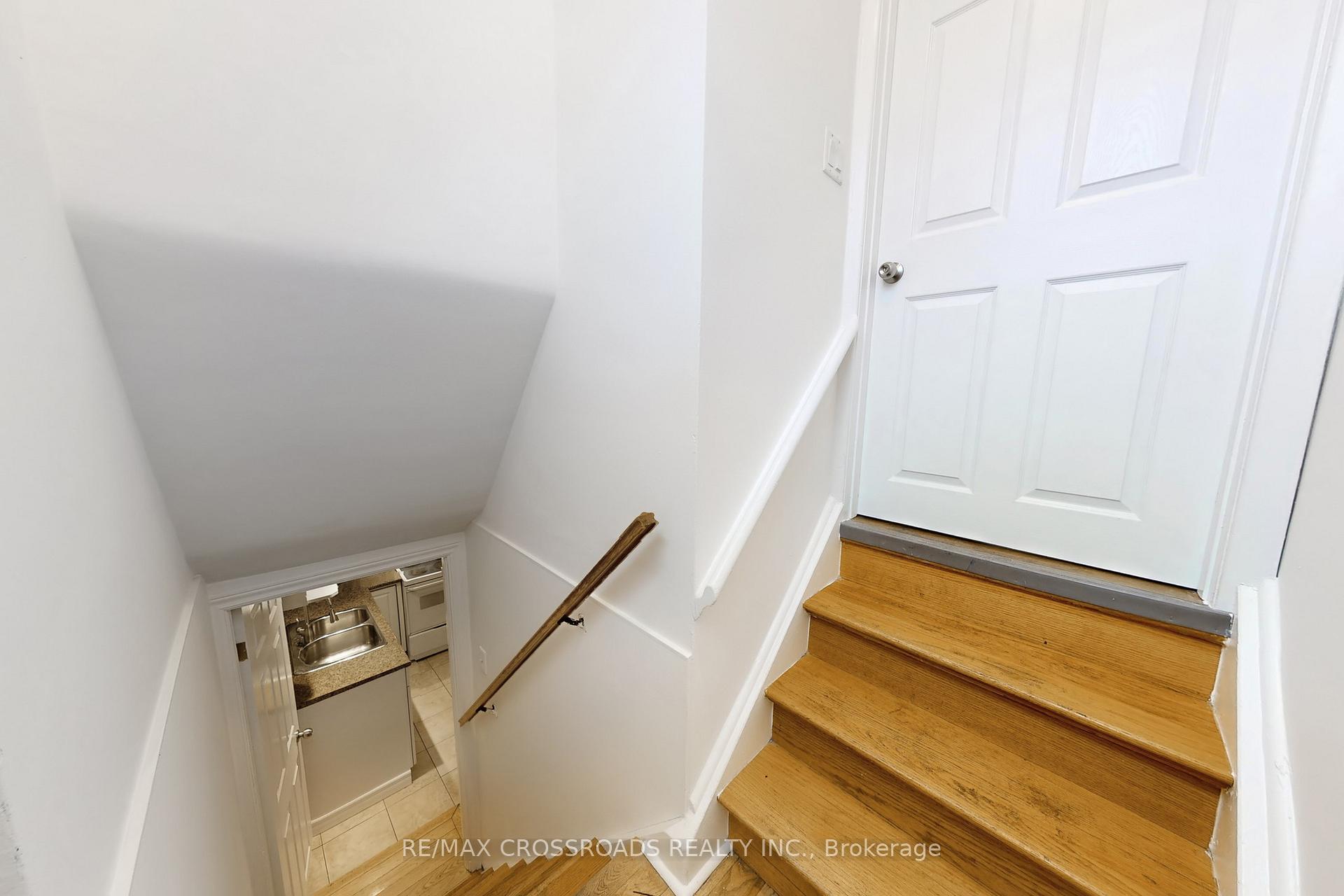 Photo 30 of 28 Chesapeake Avenue, Scarborough, Clairlea-Birchmount — HOMEH