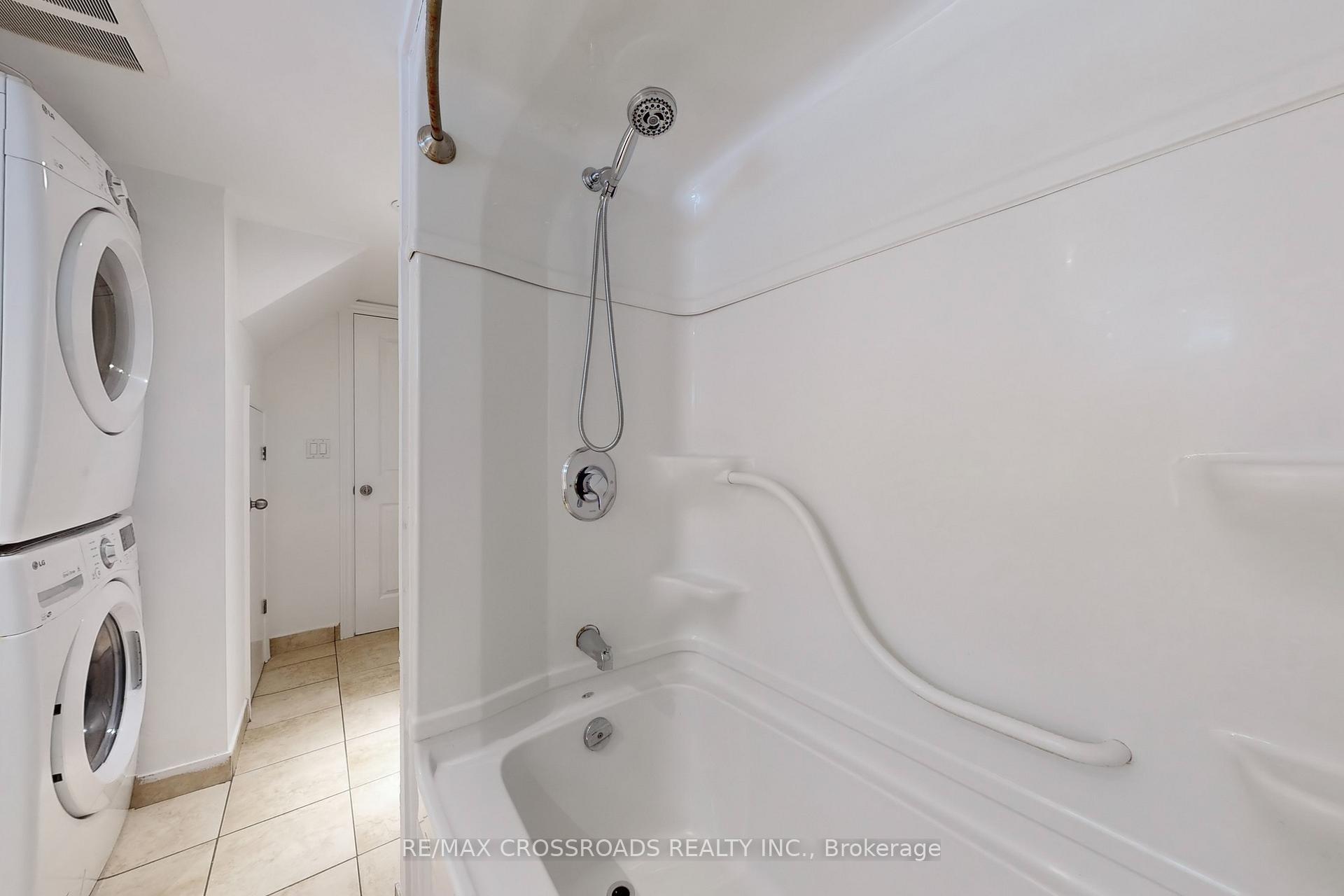 Photo 43 of 28 Chesapeake Avenue, Scarborough, Clairlea-Birchmount — HOMEH