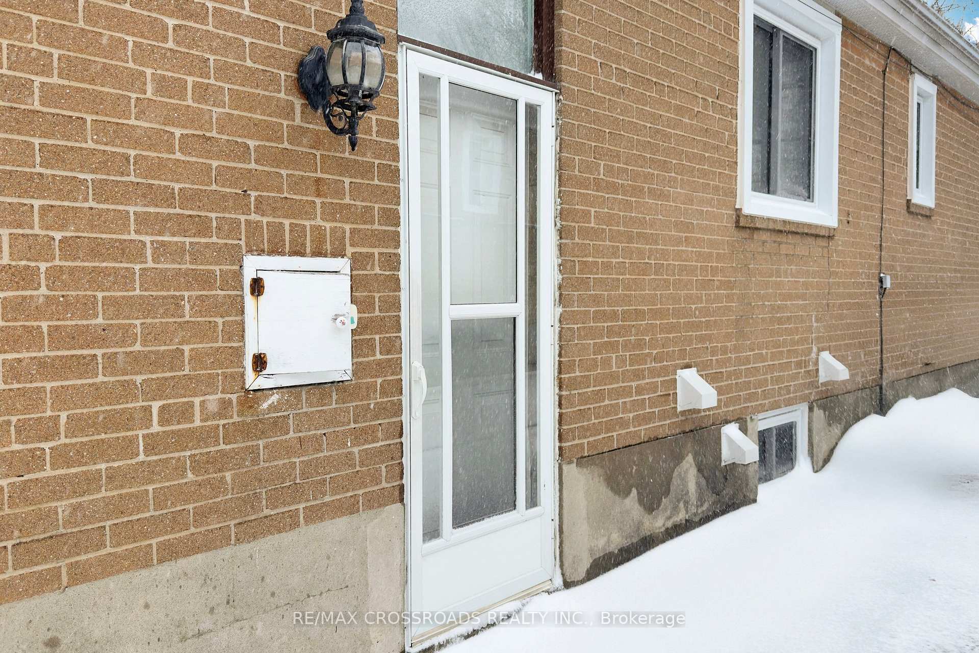 Photo 45 of 28 Chesapeake Avenue, Scarborough, Clairlea-Birchmount — HOMEH