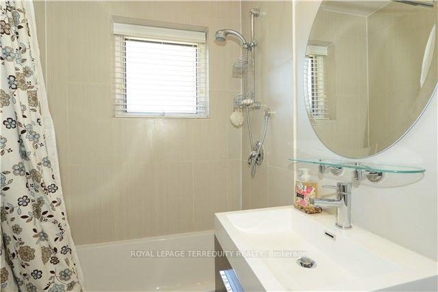 Photo 13 of 129 Memorial Park Avenue, Toronto, Danforth Village-East York — HOMEH