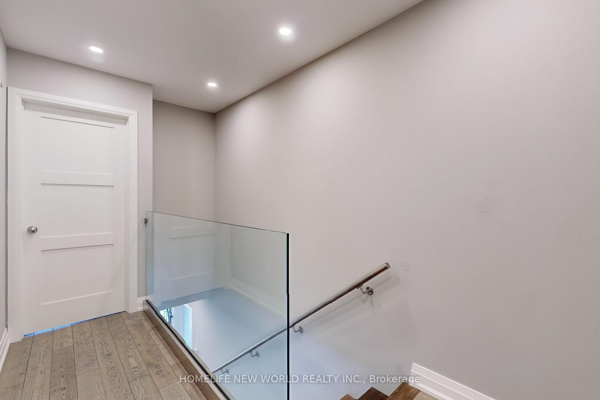 Photo 16 of 35 Harris Avenue, Toronto, East End-Danforth — HOMEH
