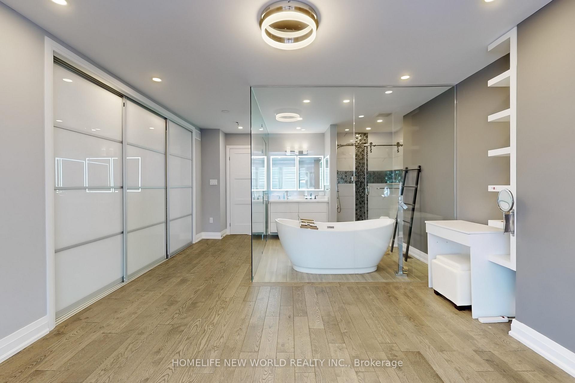 Photo 18 of 35 Harris Avenue, Toronto, East End-Danforth — HOMEH