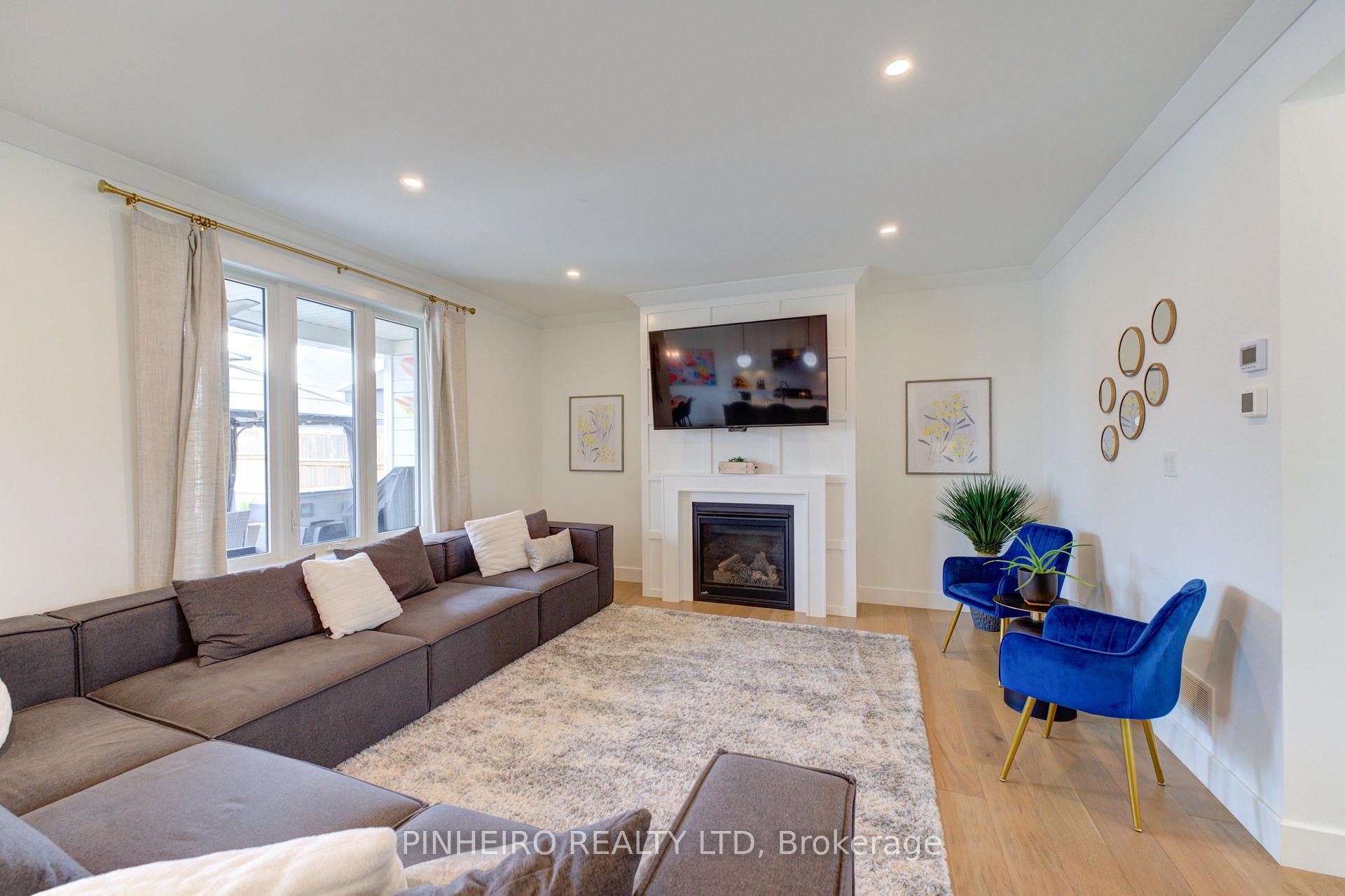 Photo 4 of 15 Kemp Crescent, Strathroy-Caradoc, NE — HOMEH