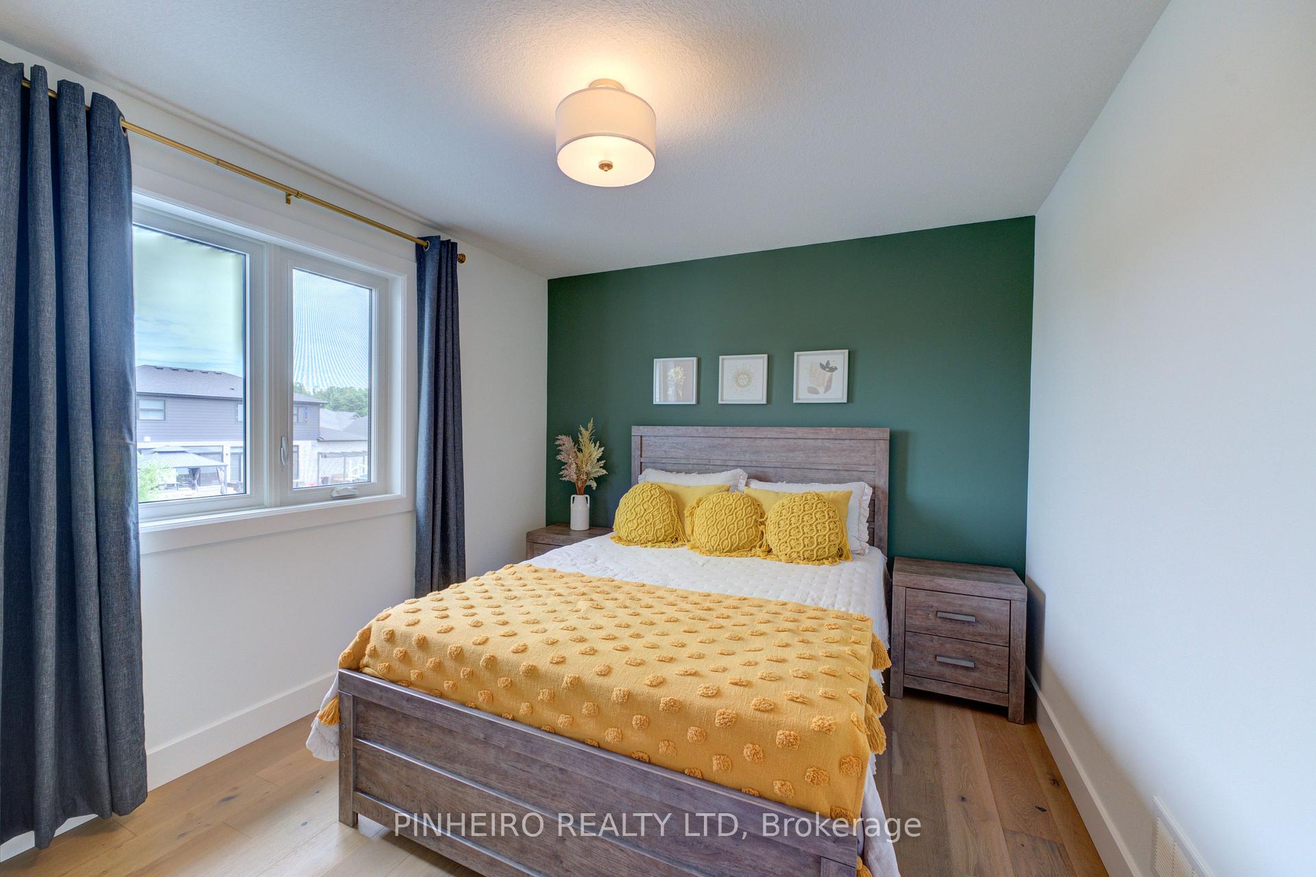 Photo 18 of 15 Kemp Crescent, Strathroy-Caradoc, NE — HOMEH