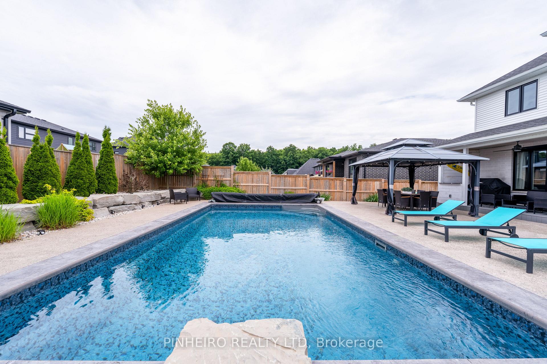 Photo 30 of 15 Kemp Crescent, Strathroy-Caradoc, NE — HOMEH