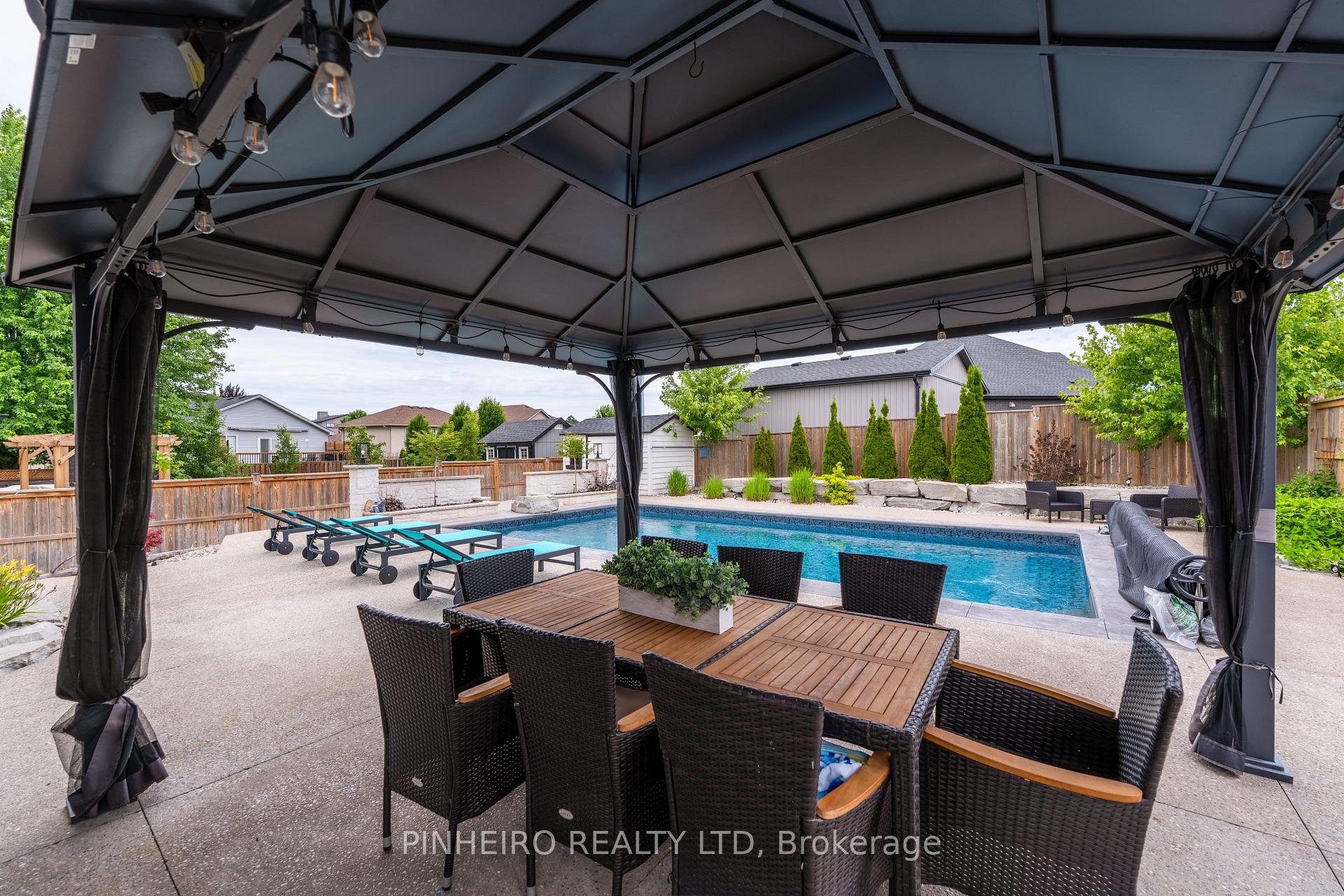 Photo 33 of 15 Kemp Crescent, Strathroy-Caradoc, NE — HOMEH