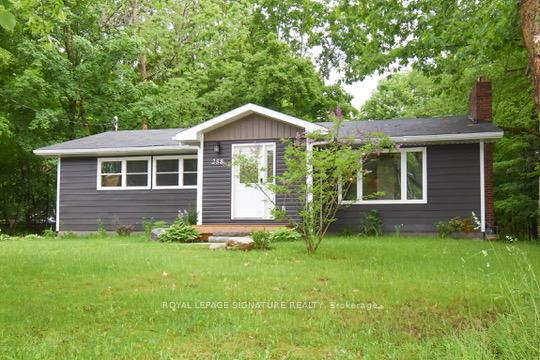Photo 2 of 258 Mountain Avenue, Tay, Waubaushene — HOMEH
