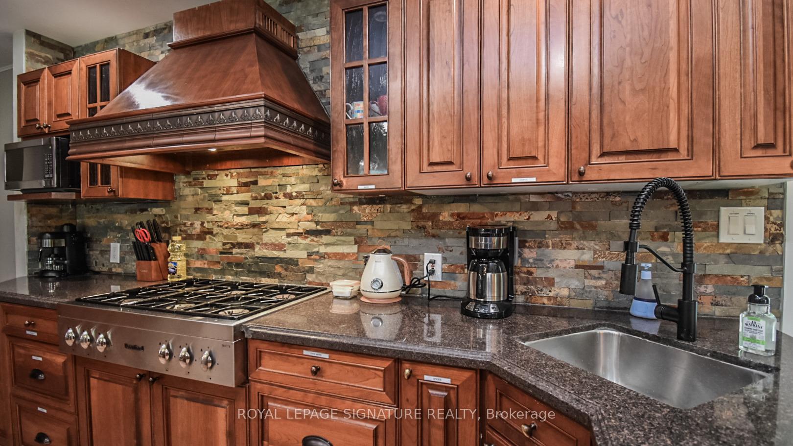 Photo 8 of 258 Mountain Avenue, Tay, Waubaushene — HOMEH
