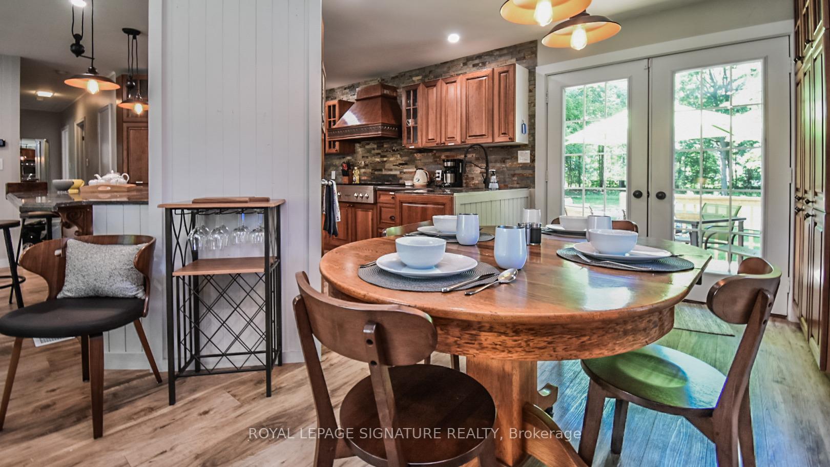 Photo 10 of 258 Mountain Avenue, Tay, Waubaushene — HOMEH