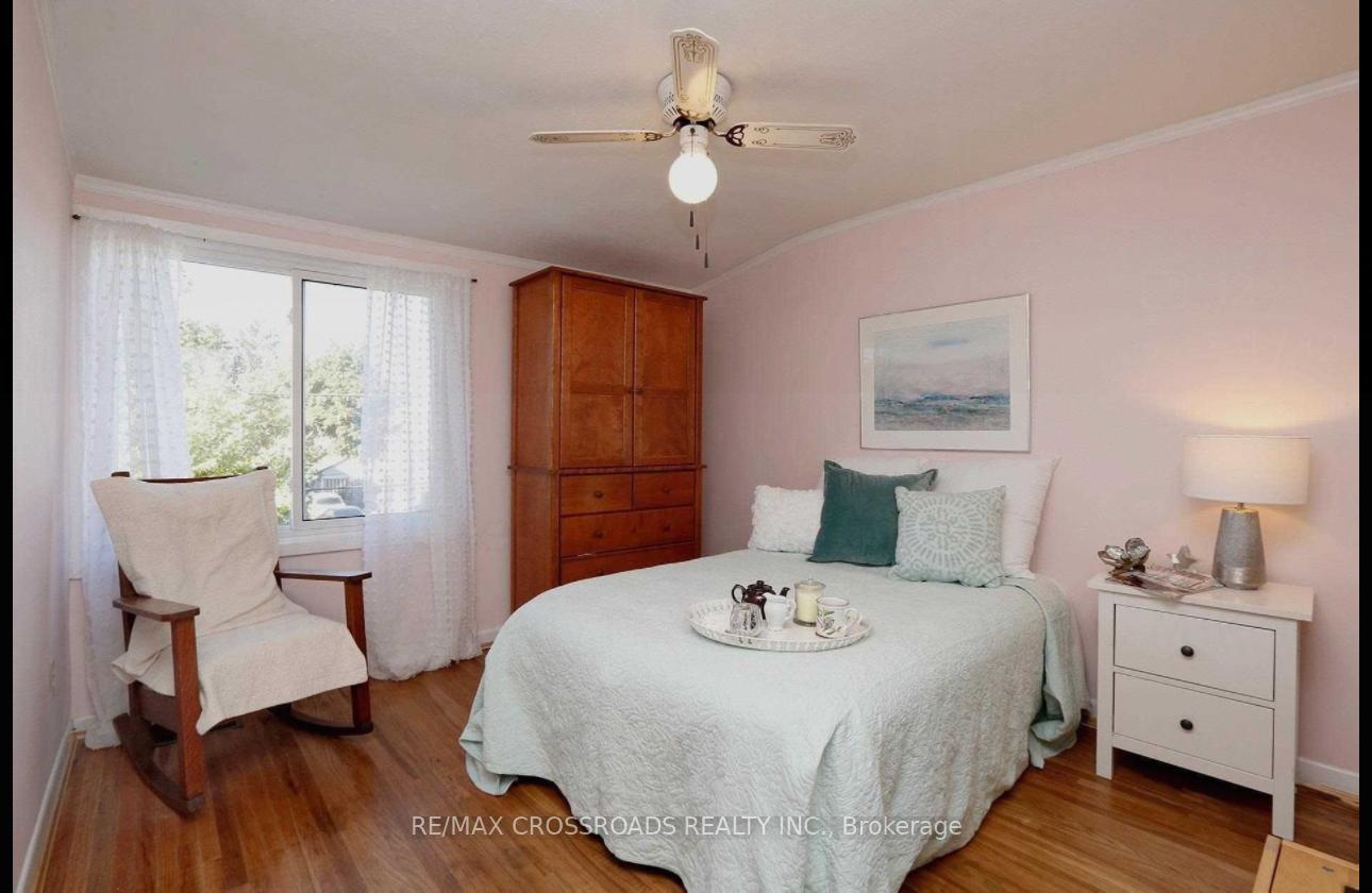 Photo 7 of 12 Chevron Crescent, Scarborough, Kennedy Park — HOMEH