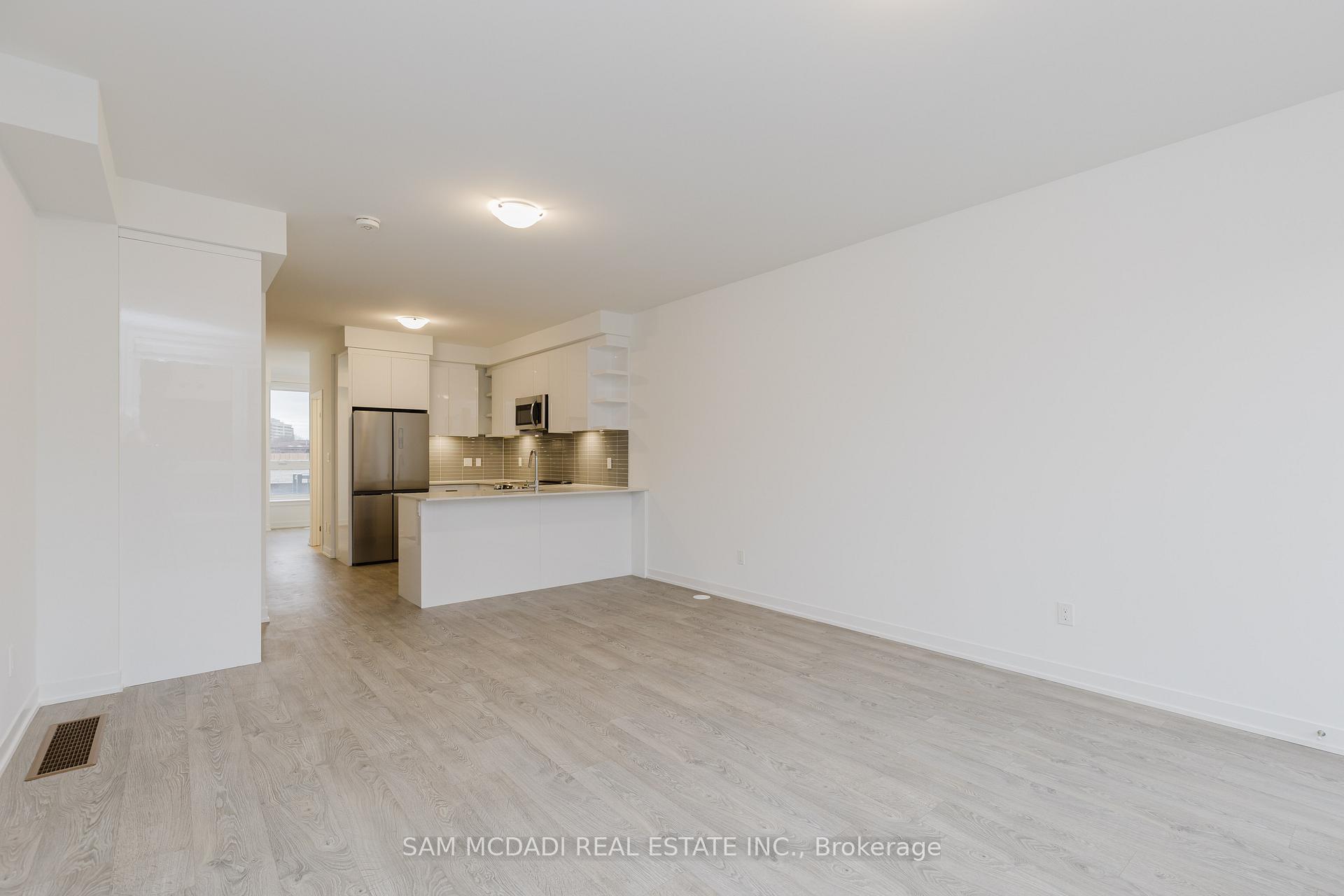 Photo 19 of 12 Deep Roots Terrace, Toronto, Englemount-Lawrence — HOMEH