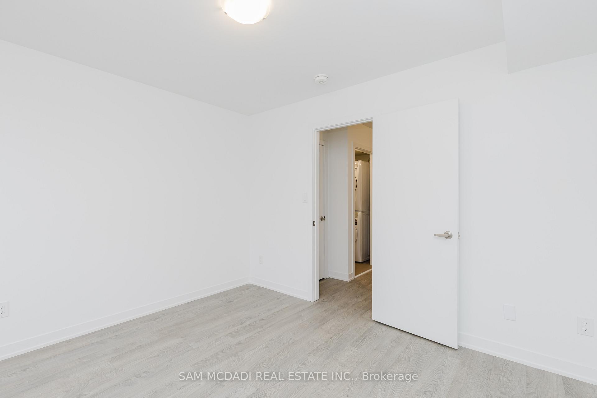 Photo 23 of 12 Deep Roots Terrace, Toronto, Englemount-Lawrence — HOMEH