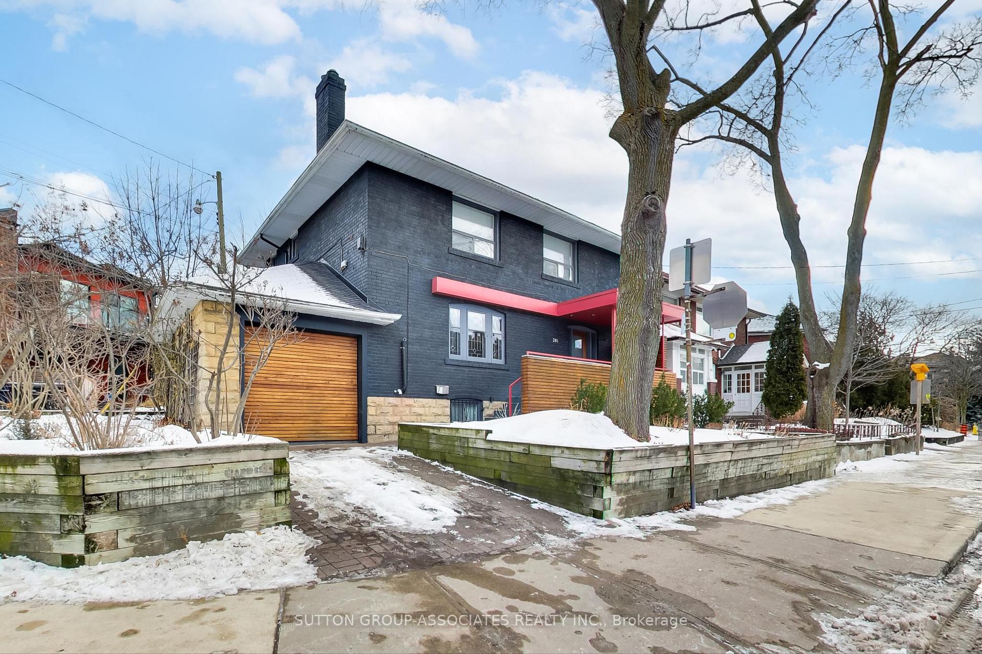 Photo 2 of 281 Montrose Avenue, Toronto, Palmerston-Little Italy — HOMEH