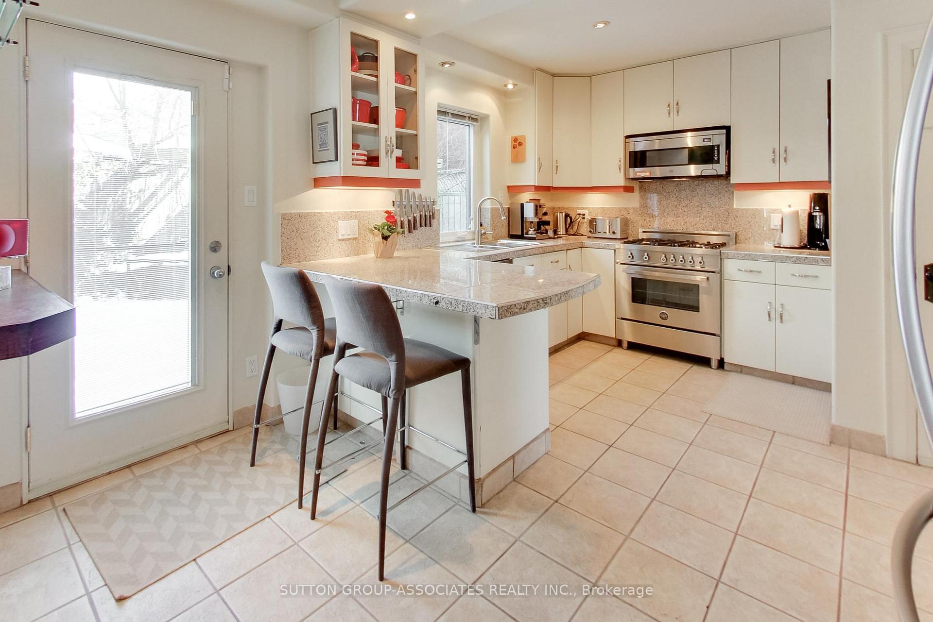 Photo 31 of 281 Montrose Avenue, Toronto, Palmerston-Little Italy — HOMEH