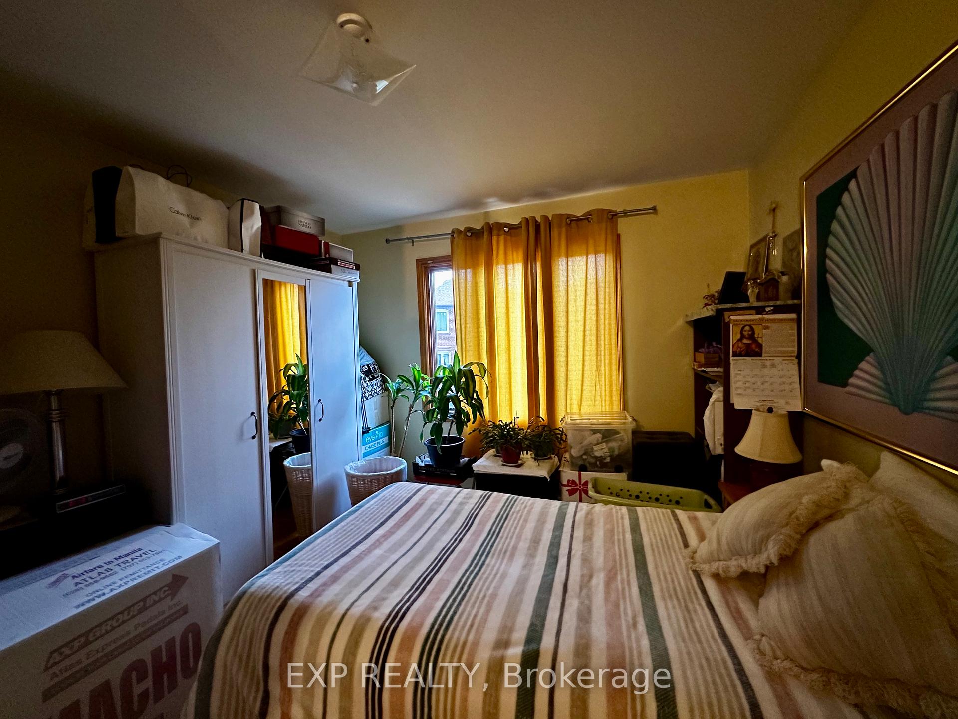 Photo 4 of 209 Cedric Avenue, Toronto, Oakwood Village — HOMEH