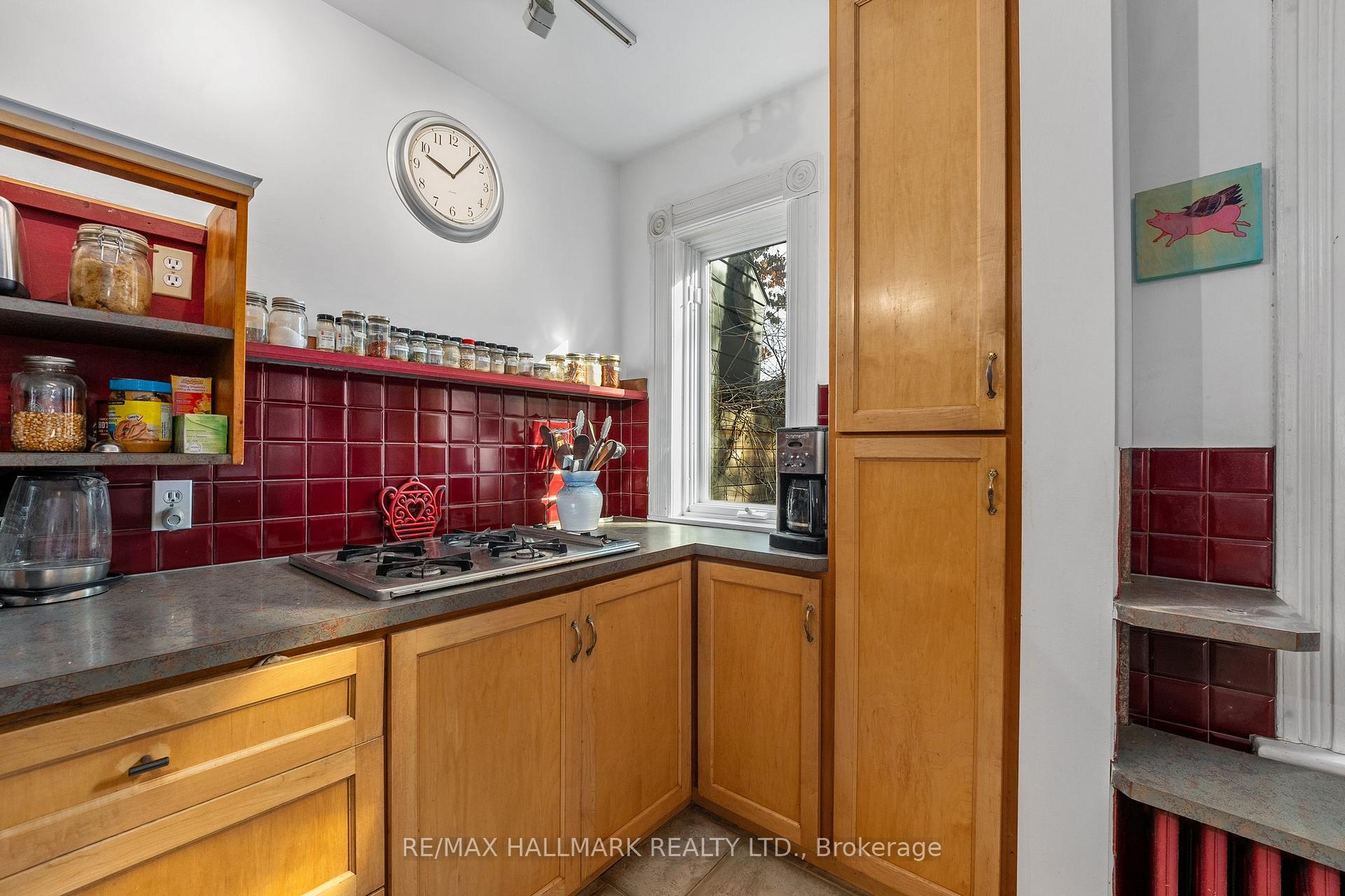 Photo 8 of 17 Brooklyn Avenue, Toronto, South Riverdale — HOMEH