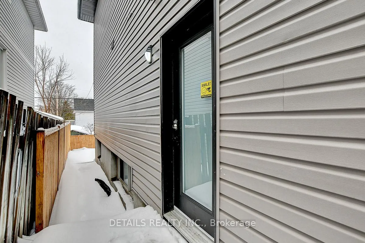 Photo 2 of Unit B, 285 B Montfort Street, Ottawa, Vanier — HOMEH