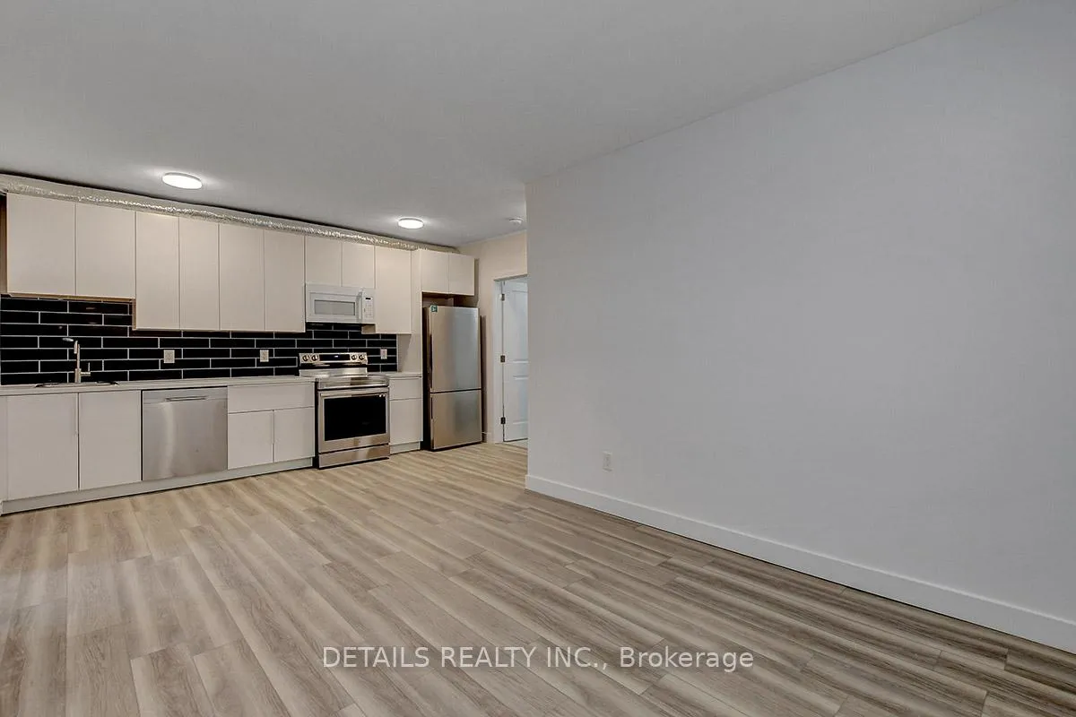 Photo 4 of Unit B, 285 B Montfort Street, Ottawa, Vanier — HOMEH