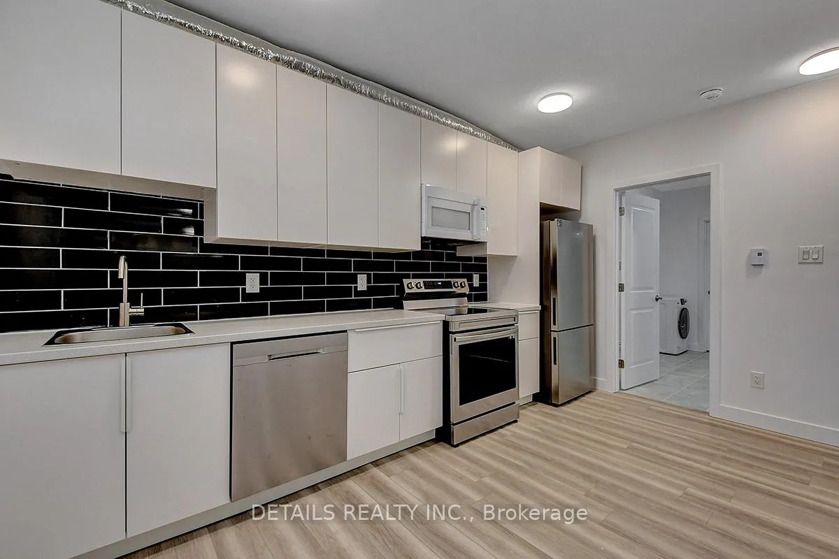 Photo 5 of Unit B, 285 B Montfort Street, Ottawa, Vanier — HOMEH
