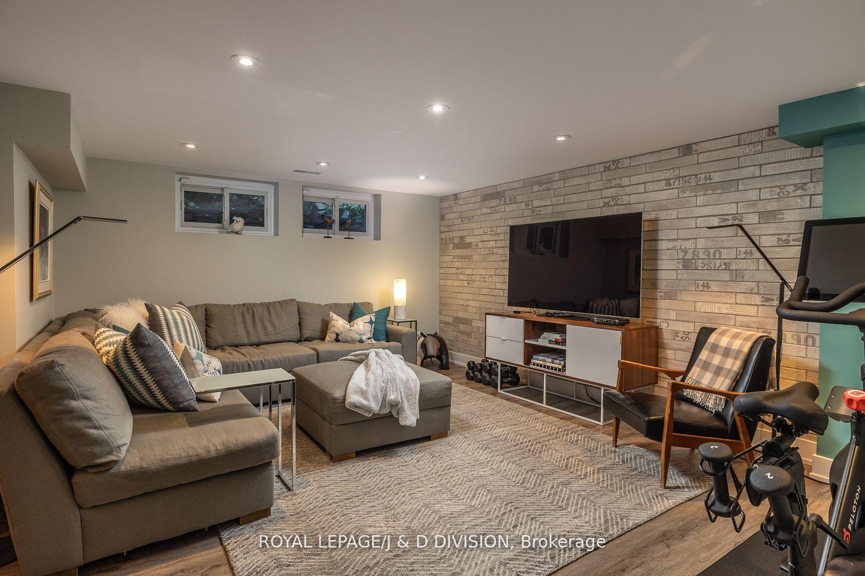 Photo 34 of 269 Oriole Parkway, Toronto, Yonge-Eglinton — HOMEH