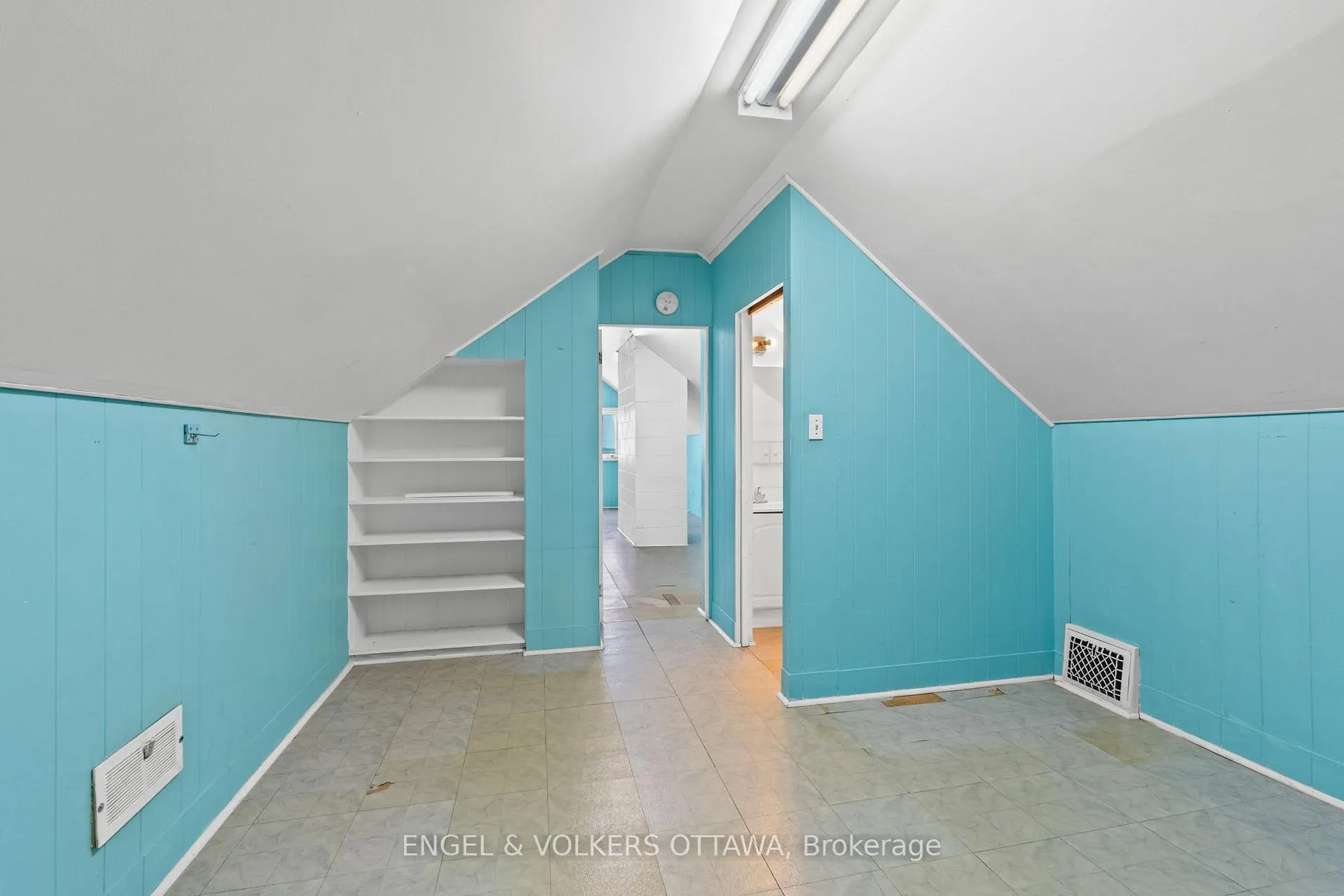 Photo 36 of 2626 Elmhurst Street, Ottawa, Queensway Terrace North — HOMEH