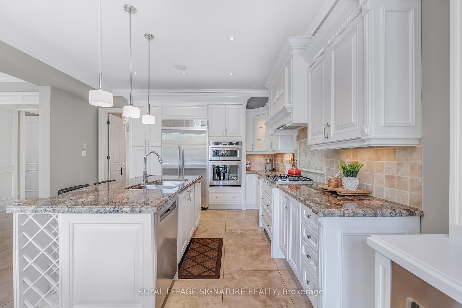 Photo 11 of 153 Falkirk Street, Toronto, Bedford Park-Nortown — HOMEH