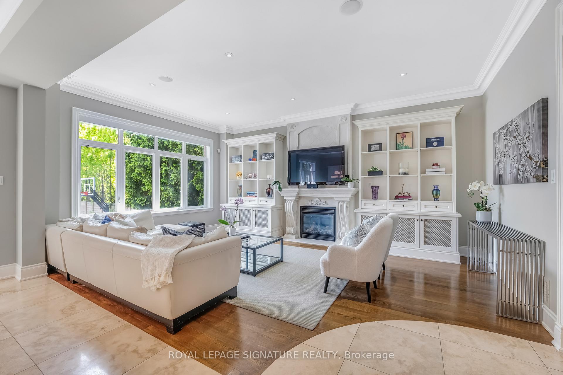 Photo 15 of 153 Falkirk Street, Toronto, Bedford Park-Nortown — HOMEH