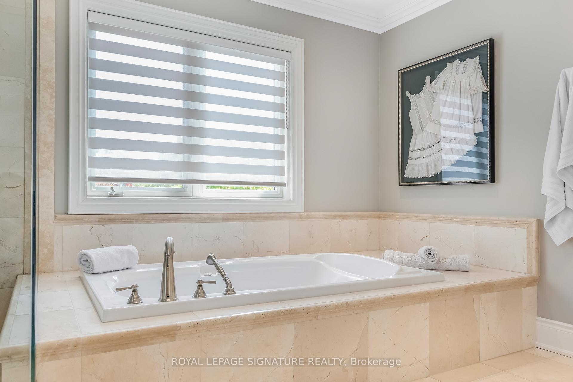 Photo 25 of 153 Falkirk Street, Toronto, Bedford Park-Nortown — HOMEH