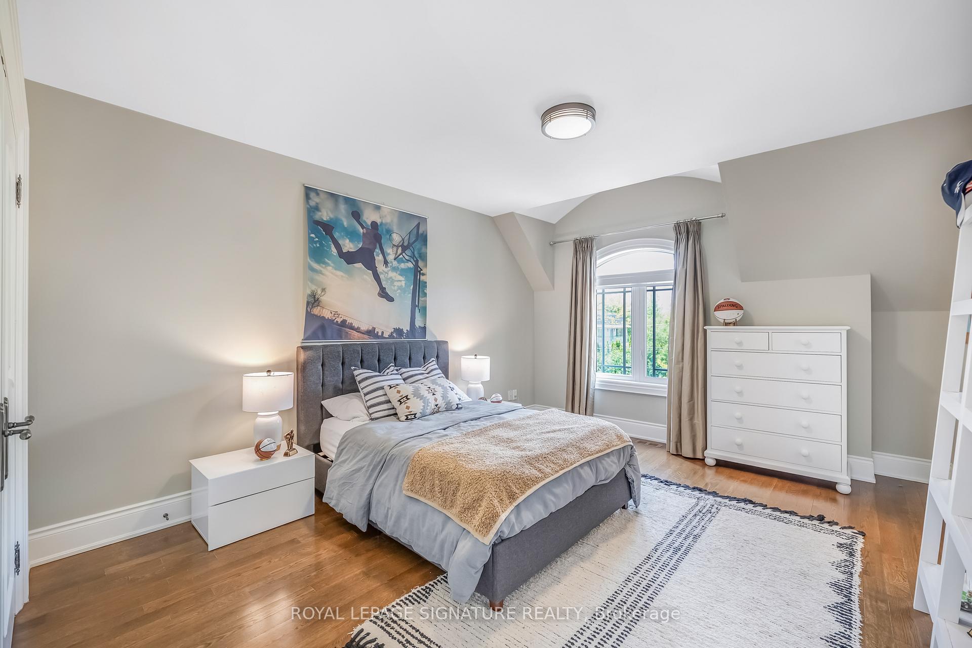 Photo 33 of 153 Falkirk Street, Toronto, Bedford Park-Nortown — HOMEH