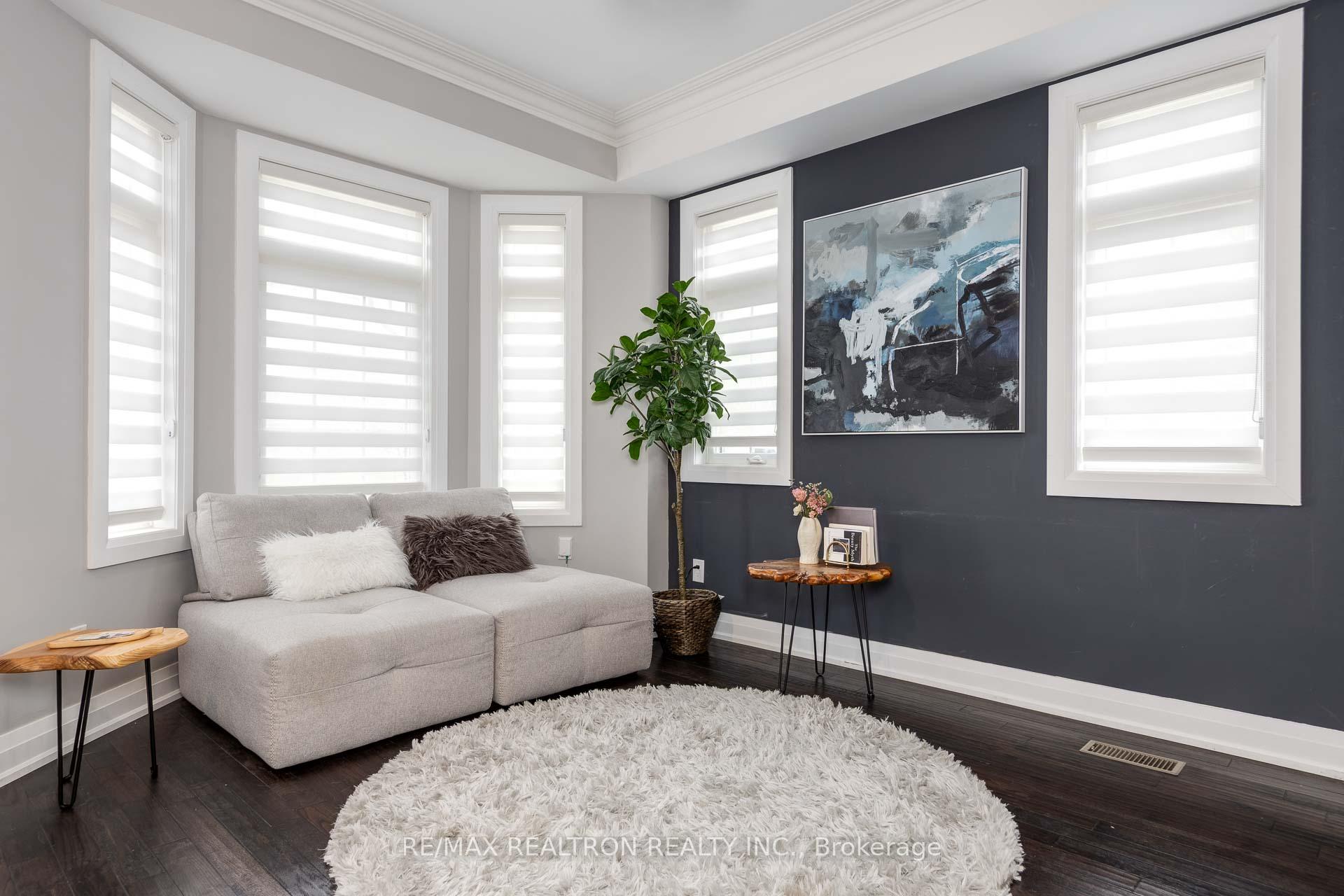 Photo 5 of 2833 St. Clair Avenue E, Toronto, O'Connor-Parkview — HOMEH