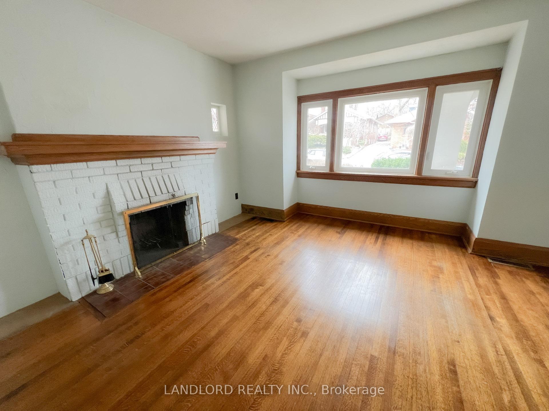 Photo 2 of 106 Brookside Drive, Toronto, East End-Danforth — HOMEH