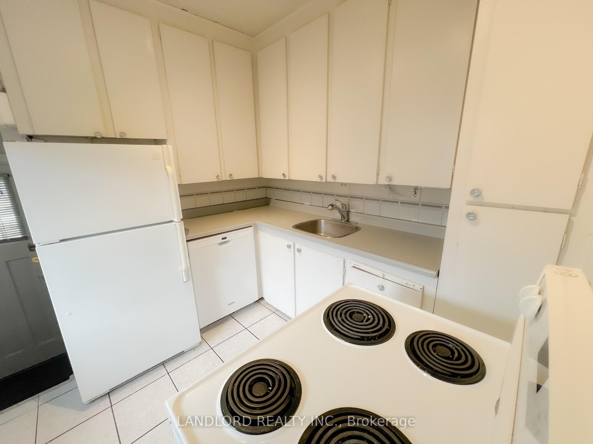 Photo 9 of 106 Brookside Drive, Toronto, East End-Danforth — HOMEH